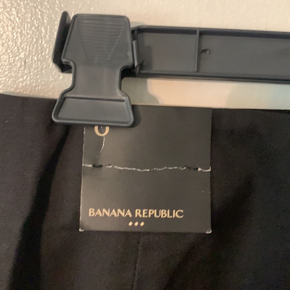 Banana Republic - Black Skirt - Picture 2 of 6